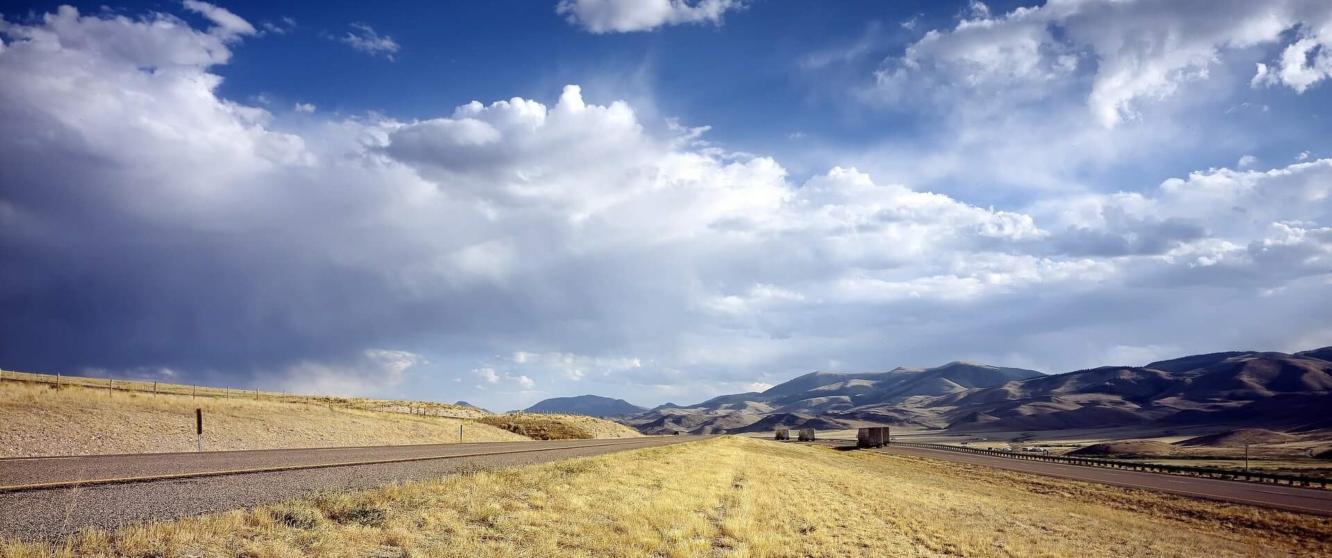 Photo of grassland and mountains in Idaho